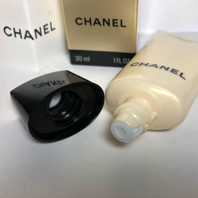 CHANEL(シャネル)のCHANEL サブリマージュ ラ プロテクシオン UV 50 コスメ/美容のボディケア(日焼け止め/サンオイル)の商品写真