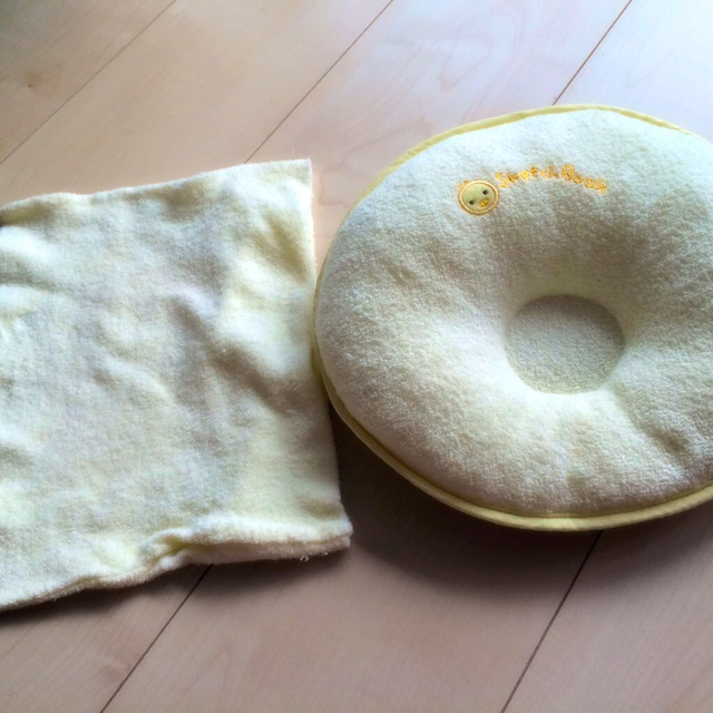 赤ちゃん ベビー 枕  新生児用 キッズ/ベビー/マタニティの寝具/家具(枕)の商品写真