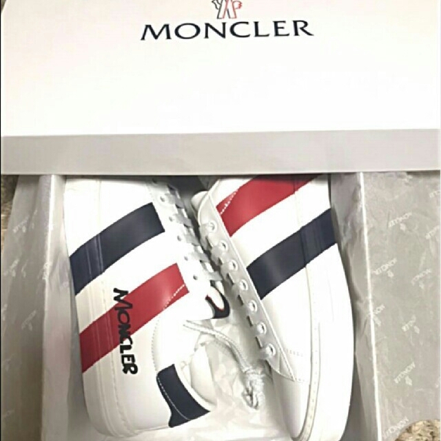 MONCLER - モンクレール スニーカーの通販 by q's shop｜モンクレールならラクマ