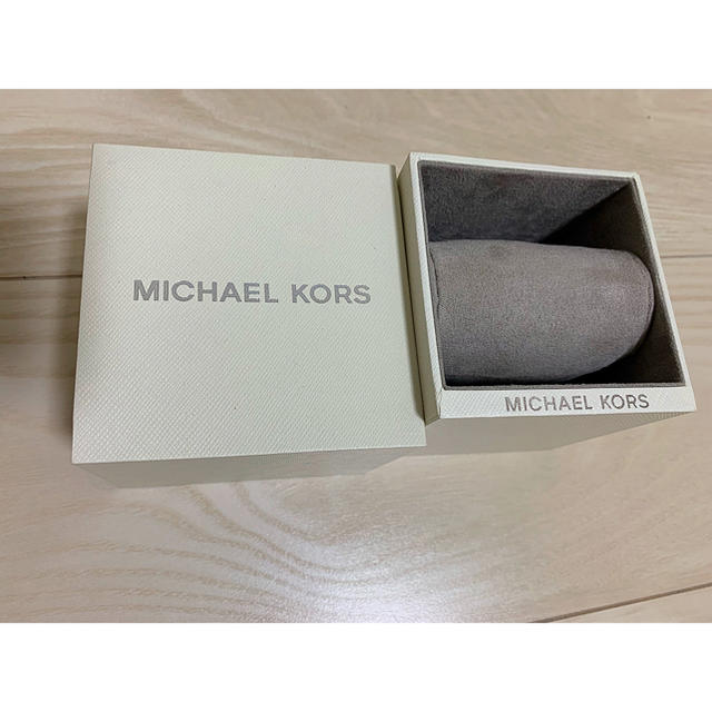 Michael Kors(マイケルコース)のマイケルコース 箱 レディースのファッション小物(腕時計)の商品写真