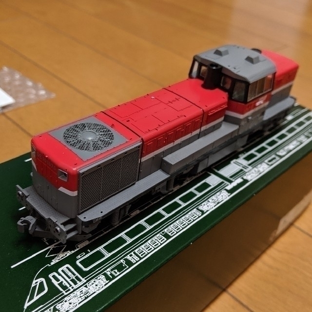 KATO`(カトー)のKATO　HOゲージ　1-705　DE10　JR貨物更新色 エンタメ/ホビーのおもちゃ/ぬいぐるみ(鉄道模型)の商品写真