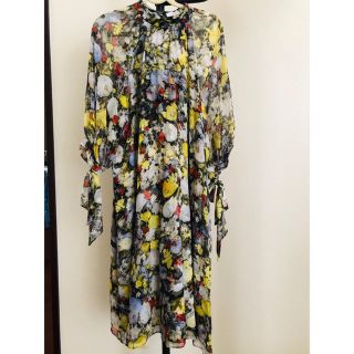 アーデム(Erdem)の美品☆ERDEM アーデム ベルト付きシルクフラワーワンピース 花柄(ひざ丈ワンピース)