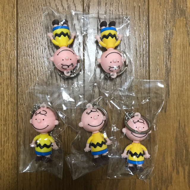 PEANUTS(ピーナッツ)のチャーリーブラウン ストラップ エンタメ/ホビーのおもちゃ/ぬいぐるみ(キャラクターグッズ)の商品写真