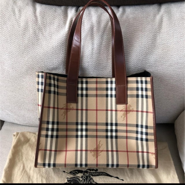 BURBERRY - BURBERRYバック