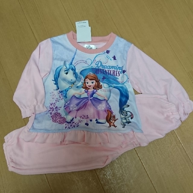 Disney Disney プリンセス ソフィア パジャマ 100 の通販 By Me S Shop ディズニーならラクマ