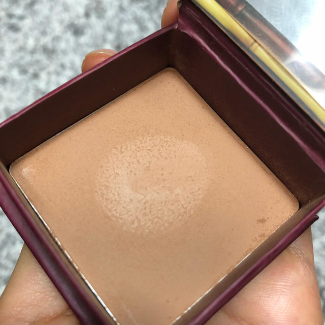 Benefit(ベネフィット)のhoola 8g ベネフィット コスメ/美容のベースメイク/化粧品(フェイスカラー)の商品写真