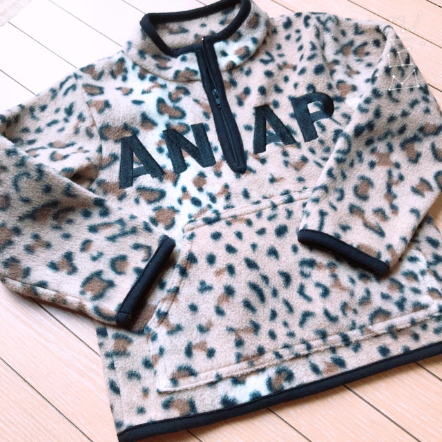 ANAP(アナップ)のANAP フリース ヒョウ柄 100 キッズ/ベビー/マタニティのキッズ服女の子用(90cm~)(カーディガン)の商品写真