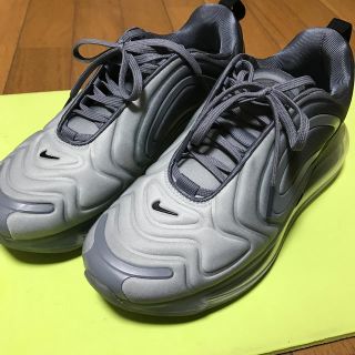 ナイキ(NIKE)のナイキ エアマックス720 美品  箱なし(スニーカー)