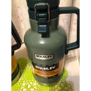 スタンレー(Stanley)の値下げ‼️STANLEY スタンレー  グロウラー 水筒 グリーン 1.89L(タンブラー)