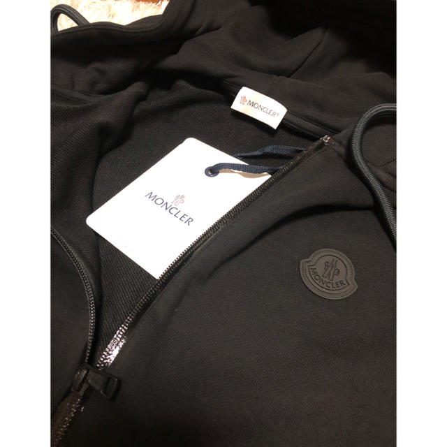 人気新品入荷 MONCLER 新品未使用 新作 19AW パーカー モンクレール