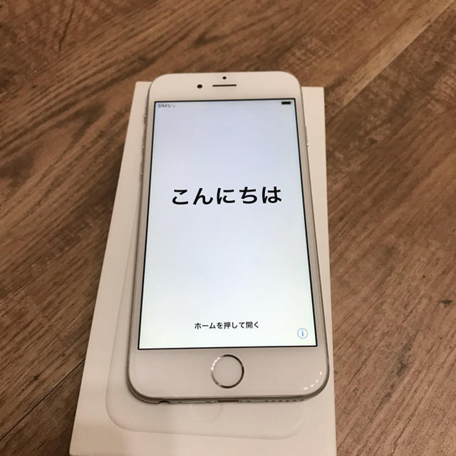 iPhone 6 Silver 64 GB docomoスマートフォン本体