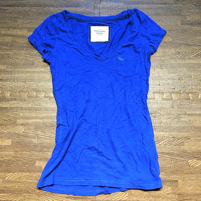美品 アバクロ ティーシャツ レディースのトップス(Tシャツ(半袖/袖なし))の商品写真