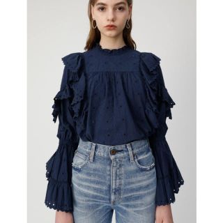 マウジー(moussy)のLACE RUFFLE ブラウス(シャツ/ブラウス(長袖/七分))