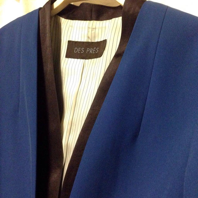 TOMORROWLAND(トゥモローランド)のDES PRES ブルー ジャケット♡ レディースのジャケット/アウター(ノーカラージャケット)の商品写真