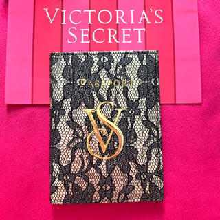 ヴィクトリアズシークレット(Victoria's Secret)のVictoria’s Secret 「新品」レース柄パスポートケース(名刺入れ/定期入れ)