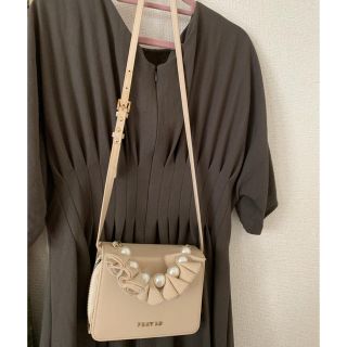 フレイアイディー(FRAY I.D)のFRAY I.D ウォレット ショルダー Bag beige(財布)