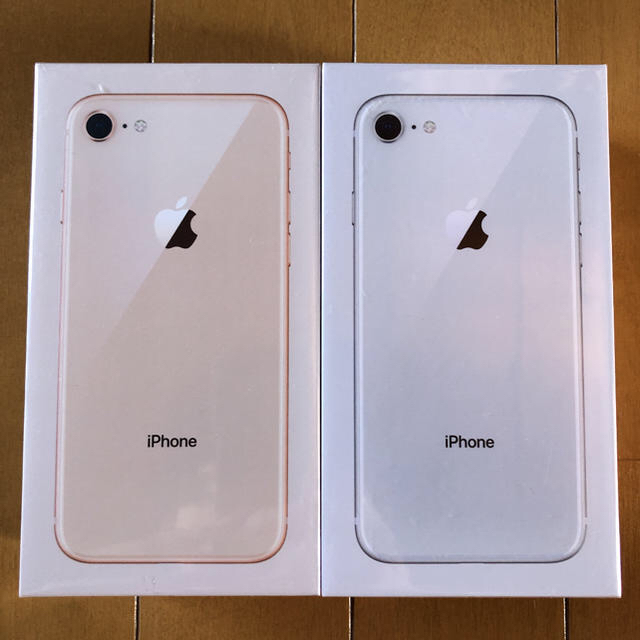 【完全未開封】au iPhone8 64GB Silver/Gold