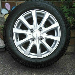 グッドイヤー(Goodyear)のzeroonetwoさん専用です。トヨタタンク用スタッドレスタイヤ(タイヤ・ホイールセット)