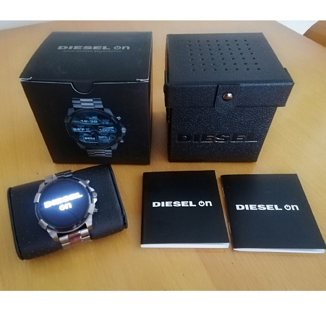 DIESEL ディーゼル スマートウォッチ DIESEL ディーゼル スマートウォッチ