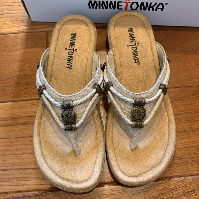 Minnetonka(ミネトンカ)の【専用です】ミネトンカ サンダル 22.0cm レディースの靴/シューズ(サンダル)の商品写真