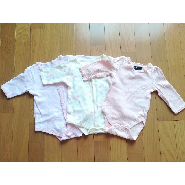 babyGAP(ベビーギャップ)のbaby Gap他 長袖肌着まとめ売り キッズ/ベビー/マタニティのベビー服(~85cm)(肌着/下着)の商品写真