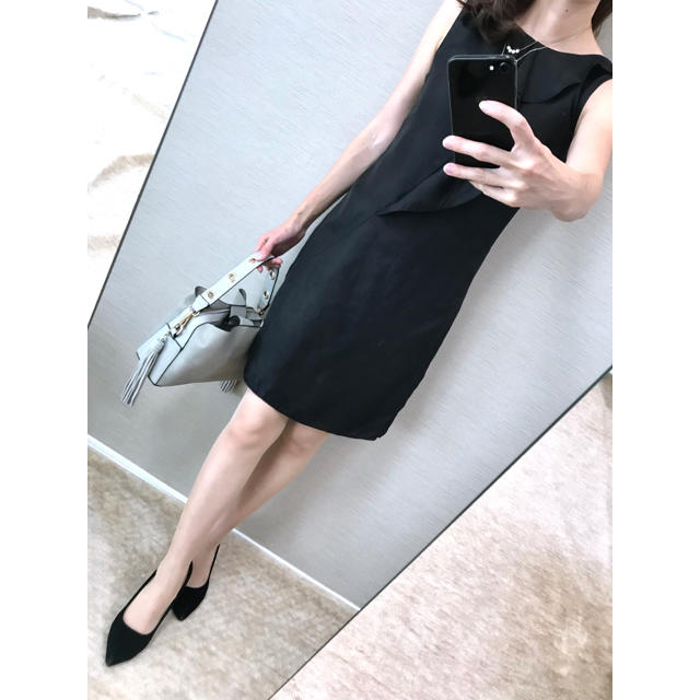 HUGO BOSS(ヒューゴボス)の【okaimono様 専用✨】HUGO BOSS✨サイズ4✨シルクワンピース レディースのワンピース(ひざ丈ワンピース)の商品写真