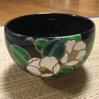 中村能久 作 黒釉 宗旦椿 茶碗 共箱 共布(陶芸)