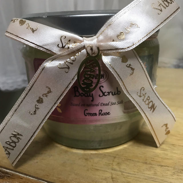 SABON(サボン)のSABON ボディスクラブ green rose 限定 コスメ/美容のボディケア(ボディスクラブ)の商品写真