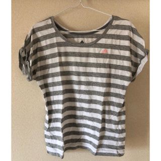 アディダス(adidas)のadidas Tシャツ(Tシャツ(半袖/袖なし))