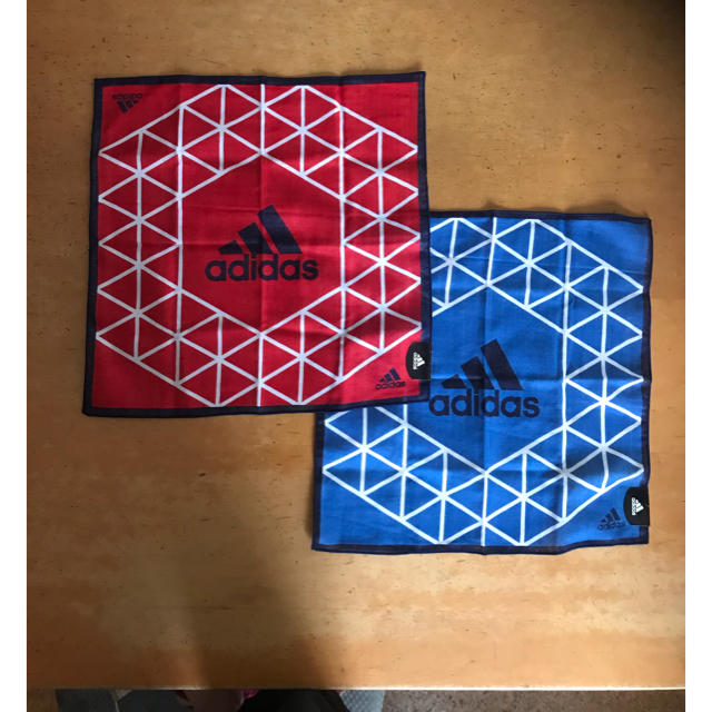 adidas(アディダス)のアディダス ハンカチ キッズ/ベビー/マタニティのこども用ファッション小物(その他)の商品写真