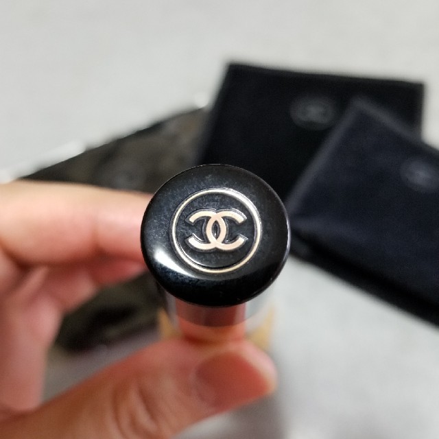 CHANEL(シャネル)の◆シャネル◆ファンデーションブラシ&ベロアケース コスメ/美容のコスメ/美容 その他(その他)の商品写真