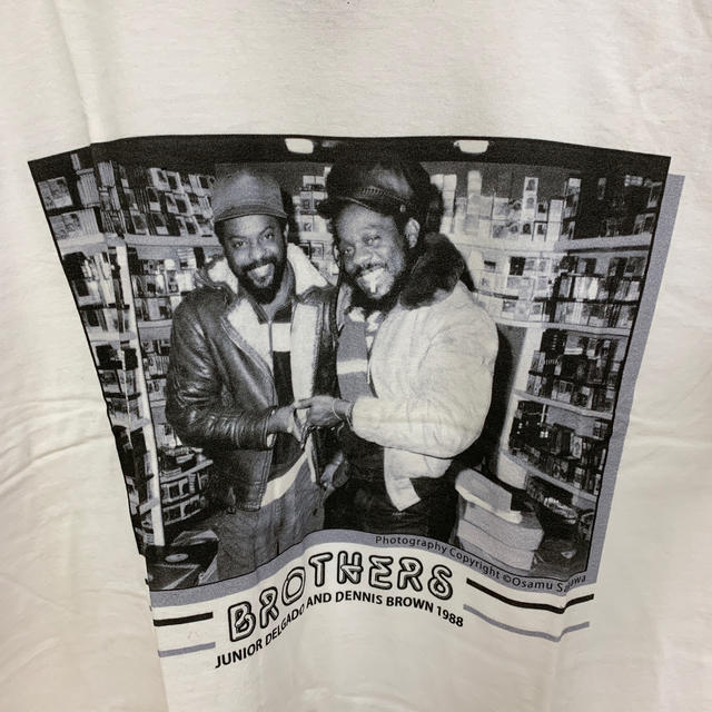 IRIE LIFE(アイリーライフ)の◆新品未使用◆vinyl junkie Tシャツ「brother」白 XLサイズ メンズのトップス(Tシャツ/カットソー(半袖/袖なし))の商品写真