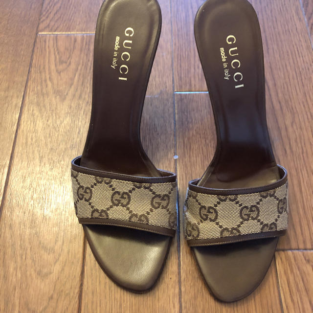 Gucci(グッチ)の【連休限定お値下げ❗️】 GUCCI ミュール サンダル レディースの靴/シューズ(ミュール)の商品写真