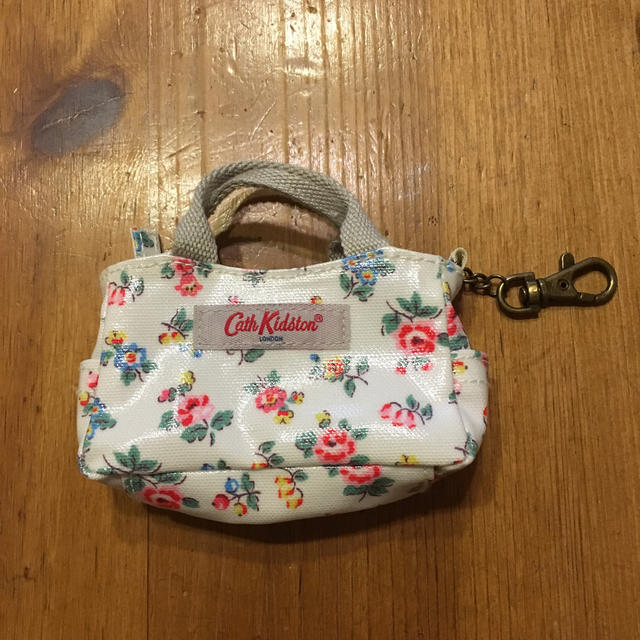 Cath Kidston(キャスキッドソン)のキャスキッドソンポーチ レディースのファッション小物(ポーチ)の商品写真