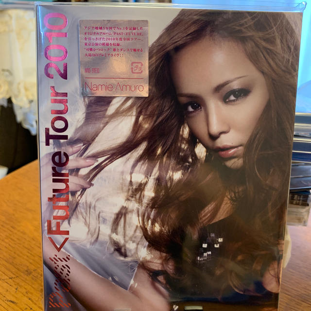 値下げ安室奈美恵 PAST＜FUTURE tour 2010【Blu-ray】