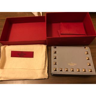 ヴァレンティノ(VALENTINO)のヴァレンティノ 二つ折り財布(財布)