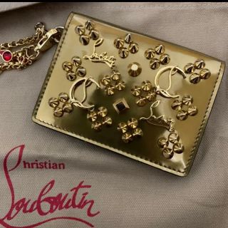 ルブタン(Christian Louboutin) 定期入れ(ゴールド/金色系)の通販 10