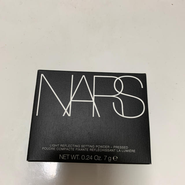 NARS(ナーズ)のNARS ライトリフレティングセッティングパウダー コスメ/美容のベースメイク/化粧品(フェイスパウダー)の商品写真