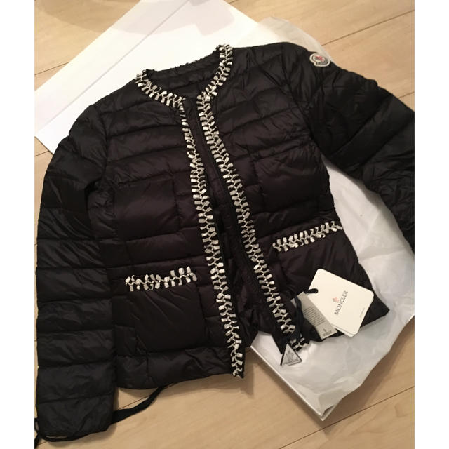 超可爱の MONCLER - MONCLER ライト ダウン 12a 新品未使用 値下げ