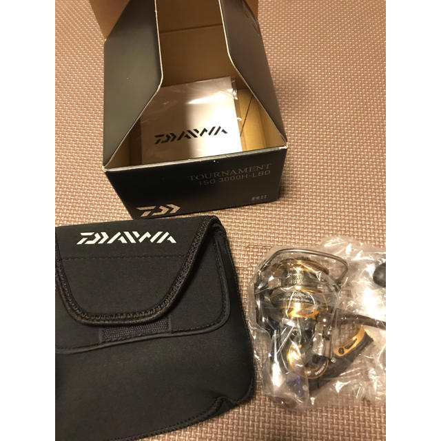 未使用 DAIWA１５トーナメントＩＳＯ ３０００Ｈ－ＬＢＤ スピニングリール