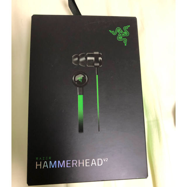 LAZER(レイザー)のRazer Hammerhead V2 ゲーミングイヤフォン スマホ/家電/カメラのオーディオ機器(ヘッドフォン/イヤフォン)の商品写真