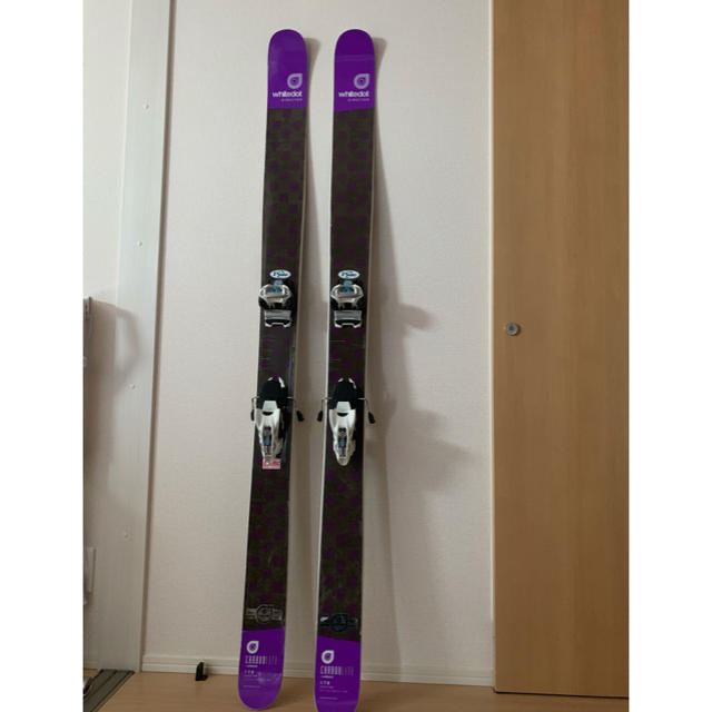 Whitedot  skis フリースタイルスキー 板