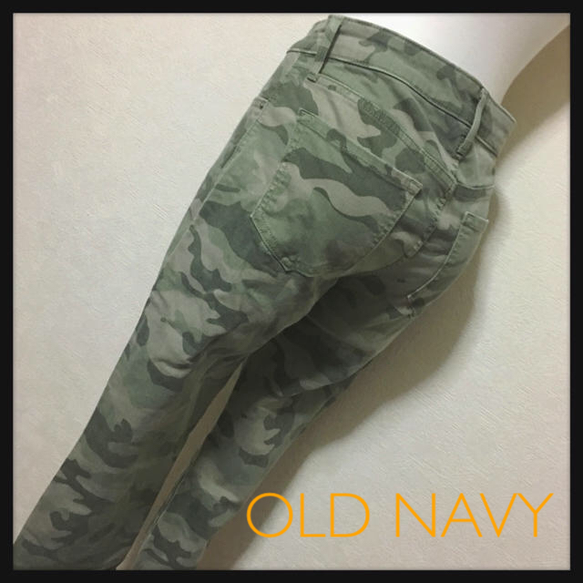 Old Navy(オールドネイビー)の【美品✧OLD NAVY】ミリタリー 迷彩柄 カモフラージュスキニー秋冬OK レディースのパンツ(カジュアルパンツ)の商品写真