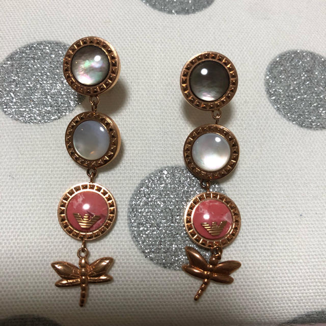 アルマーニ ピアス