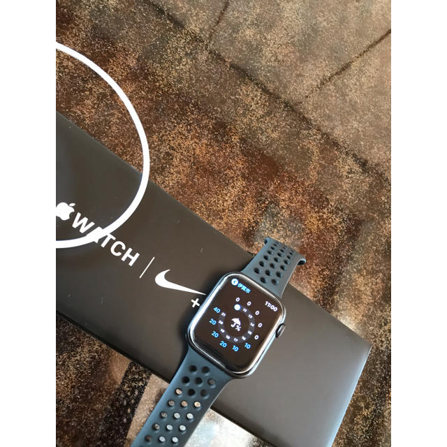 Apple Watch(アップルウォッチ)のApple Watch series4 GPSモデル スマホ/家電/カメラのスマホアクセサリー(その他)の商品写真