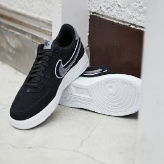 ナイキ(NIKE)の
定12960円限定3Dスウォッシュ!ナイキエアフォース1.07LV8新品スニー(スニーカー)