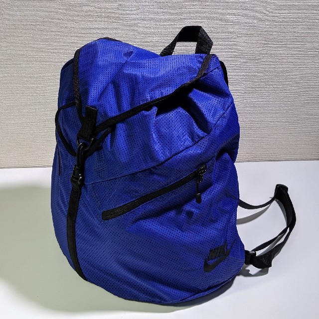 NIKE(ナイキ)の新品未使用 Nike アゼダ バックパック 17L メッシュ リュック 旅行 レディースのバッグ(リュック/バックパック)の商品写真