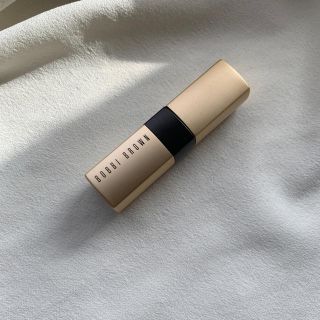 ボビイブラウン(BOBBI BROWN)のボビイブラウン リュクスマットリップカラー 09 VIBRANT VIOLET(口紅)