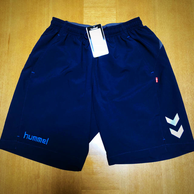 hummel(ヒュンメル)の【新品】ヒュンメル  hummel プラパン Lサイズ  2点 セット スポーツ/アウトドアのサッカー/フットサル(ウェア)の商品写真