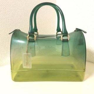 フルラ(Furla)のFURLAフルラ/キャンディバッグ/グリーングラデーション/バック/ビニール/海(ハンドバッグ)